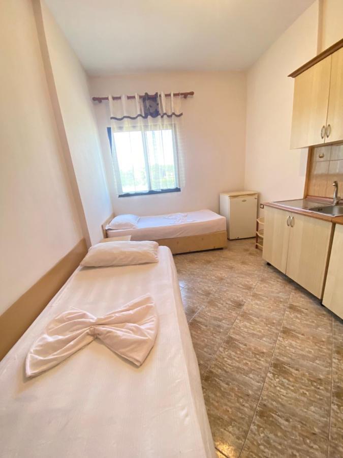 Grey Villa Голем Екстер'єр фото